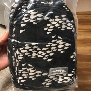 Fighting Eel crossover pack